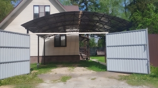 Навес для авто из поликарбоната арочный Навес для авто из поликарбоната арочный